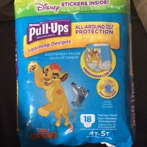 Huggins pull ups Disney